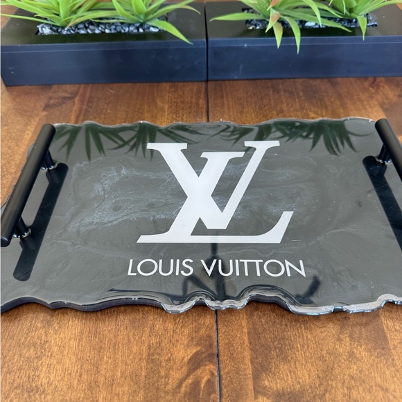 Serving Tray 🖤✨ - Picture 6 of 13